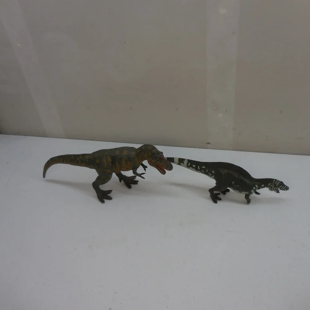 Dinosaur‎ Figure Lot T-Rex and Allosaurus Plastic Prehistoric Toy Animals 2pc